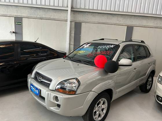 HYUNDAI TUCSON 2.0 MPFI GLS 16V 143CV 2WD FLEX 4P AUTOMÁTICO HYUNDAI TUCSON 2.0 MPFI GLS 16V 143CV 2WD FLEX 4P AUTOMÁTICO